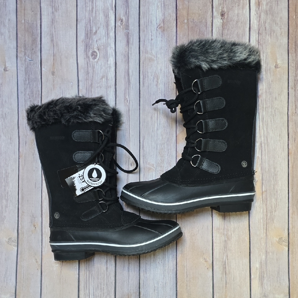 Northside Black Winter Boots with Fur Trim